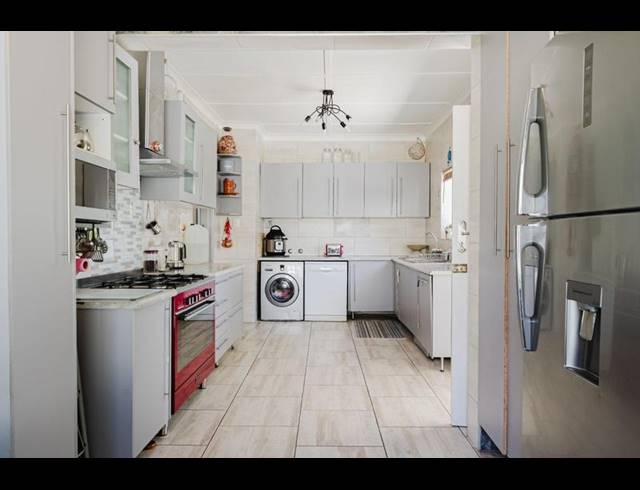 3 BEDROOM HOUSE FOR SALE IN LINMEYER